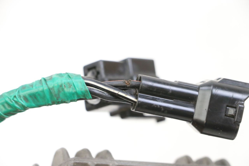 photo de REGULATOR SUZUKI SV S 650 (2003 - 2009) - Checked used part