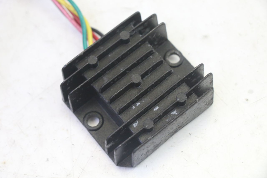 photo de REGULATOR CHARGE SUKIDA TOP 1 50 (2003 - 2010) - Component detail