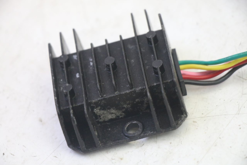 photo de REGULATOR CHARGE SUKIDA TOP 1 50 (2003 - 2010) - Zoom on usage condition