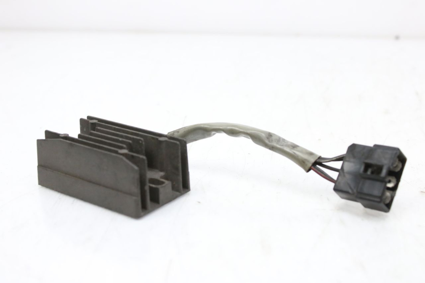 photo de CHARGING REGULATOR SUZUKI UH BURGMAN 125 (2002 - 2006)
