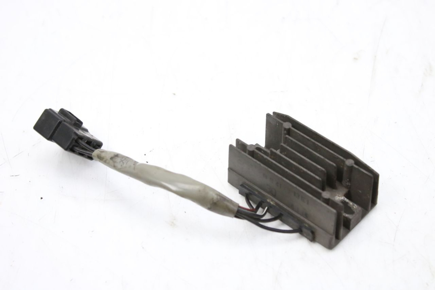 photo de CHARGING REGULATOR SUZUKI UH BURGMAN 125 (2002 - 2006)