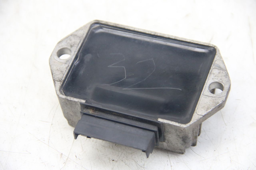 photo de CHARGING REGULATOR PIAGGIO VESPA SPRINT 2T 50 (2014 - 2018)