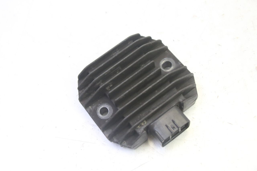 photo de CHARGING REGULATOR YAMAHA X-MAX XMAX 250 (2006 - 2009)