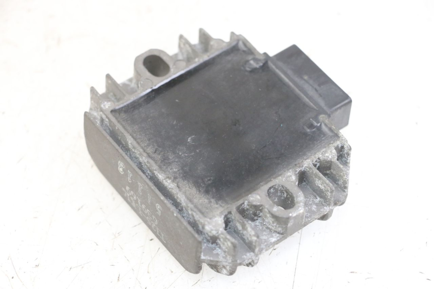 photo de CHARGING REGULATOR PIAGGIO XEVO - X EVO 125 (2007 - 2016) - Component detail