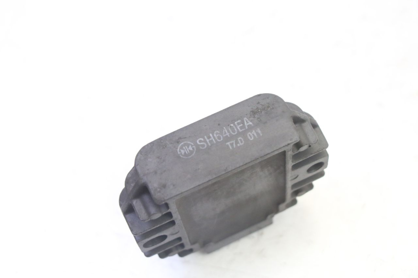 photo de CHARGING REGULATOR PIAGGIO XEVO - X EVO 125 (2007 - 2016)