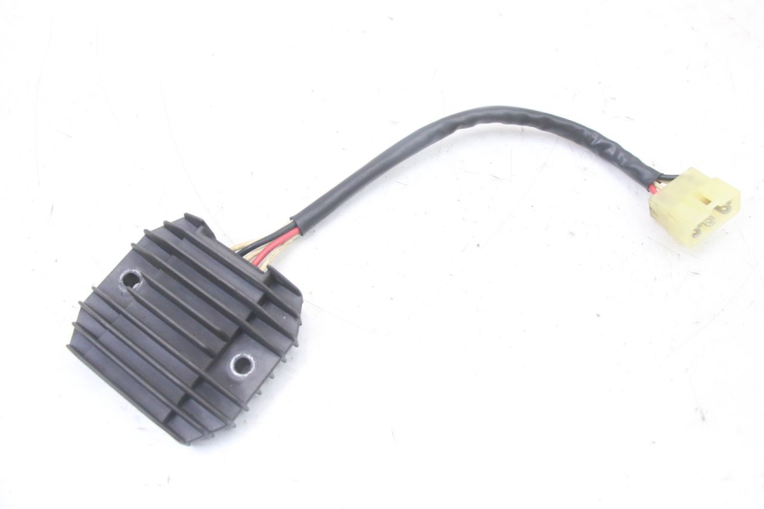 photo de CHARGING REGULATOR YAMAHA FZS FAZER 600 (2001 - 2003)