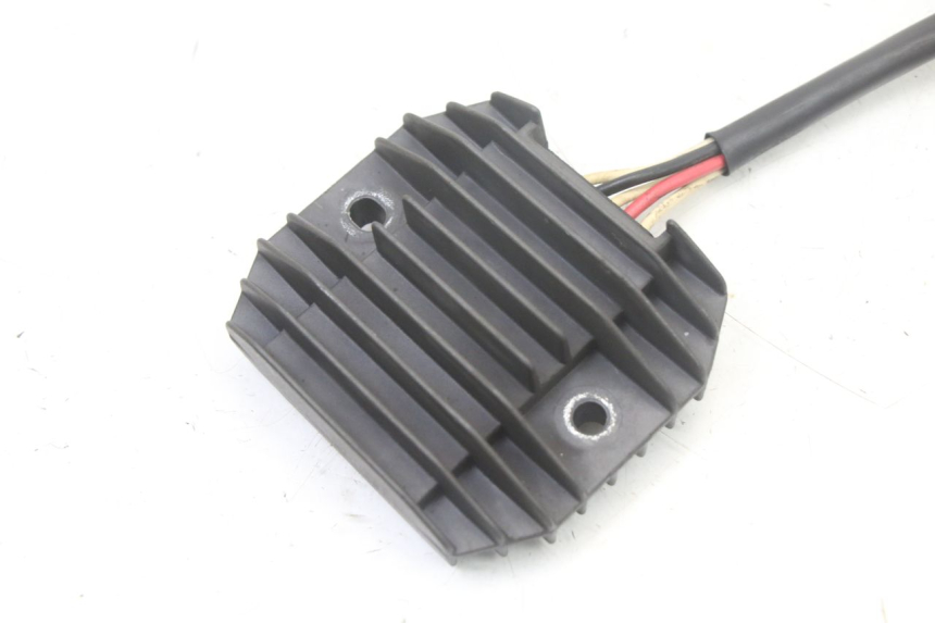photo de CHARGING REGULATOR YAMAHA FZS FAZER 600 (2001 - 2003)