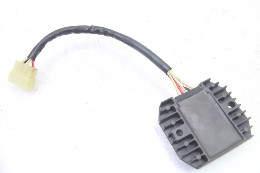 photo de CHARGING REGULATOR YAMAHA FZS FAZER 600 (2001 - 2003)