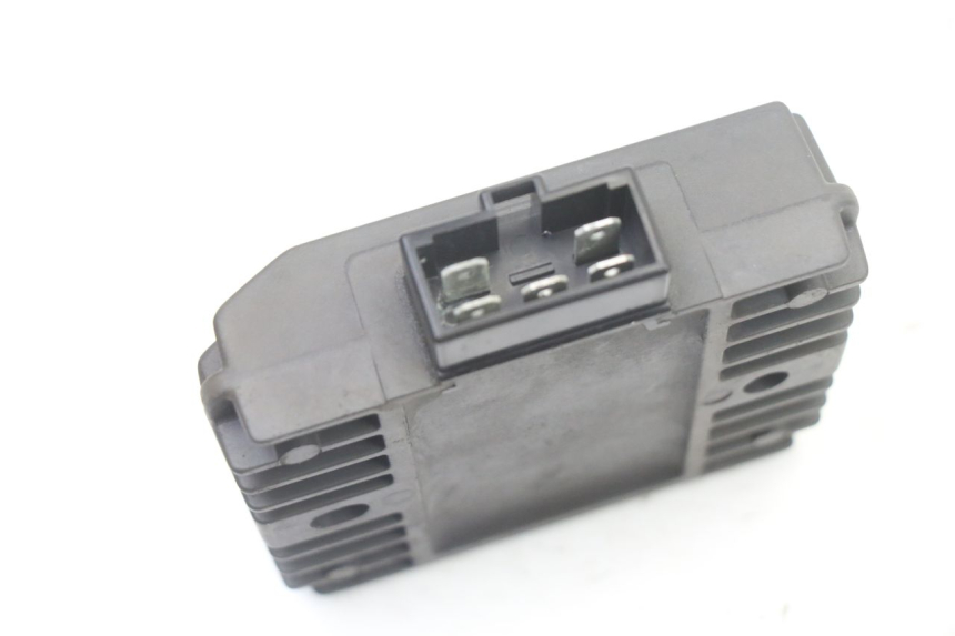 photo de REGULATOR YAMAHA XJ6 ABS 600 (2008 - 2016)