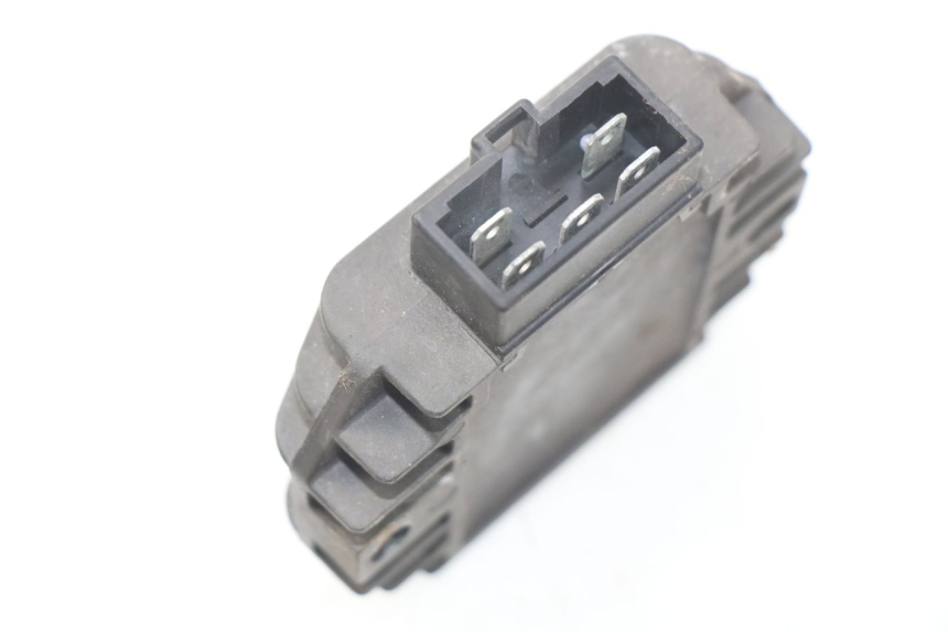photo de CHARGING REGULATOR YAMAHA YP MAJESTY 125 (1998 - 2001)