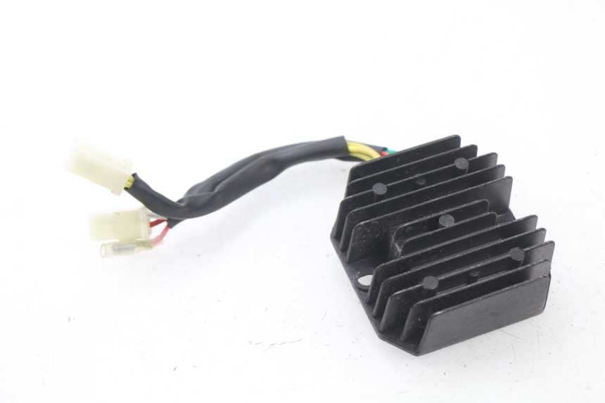 photo de CHARGING REGULATOR UNIVERSAL BIKE ZN50QT-11B 50 (2018 - 2021)