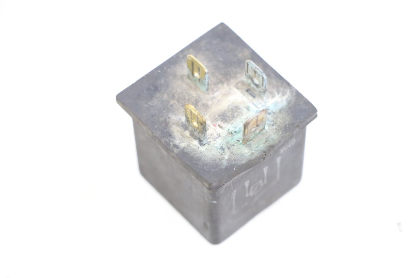 photo de STARTER RELAY MBK BOOSTER SPIRIT 50 (2004 - 2017) - Technical close-up