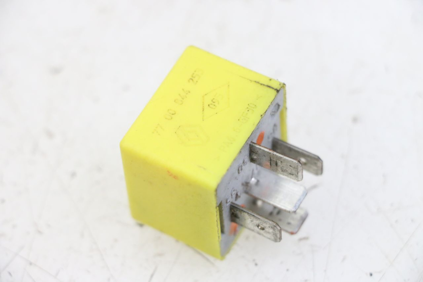 photo de STARTER RELAY PEUGEOT CITYSTAR 50 (2013 - 2017)