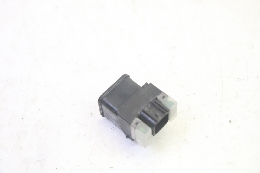 photo de STARTER RELAY YAMAHA FJR ABS 1300 (2006 - 2012) - Alternative perspective