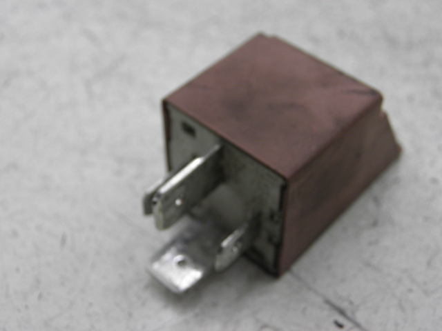 photo de STARTER RELAY PIAGGIO CARNABY 125 (2007 - 2011)