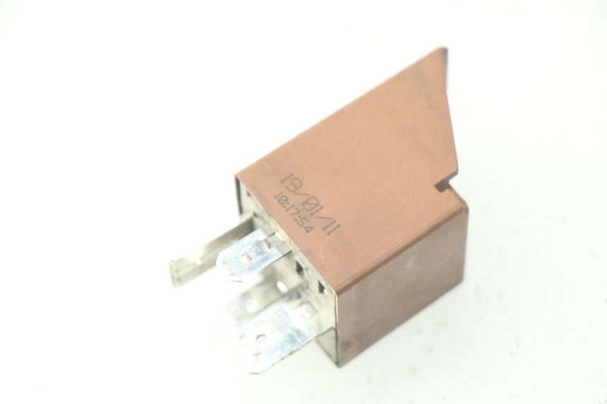 photo de STARTER RELAY PEUGEOT SATELIS 300 (2012 - 2015) - Alternative perspective