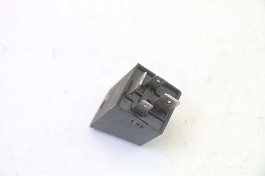 photo de STARTER RELAY PEUGEOT SATELIS 125 (2010 - 2012) - Zoom on usage condition