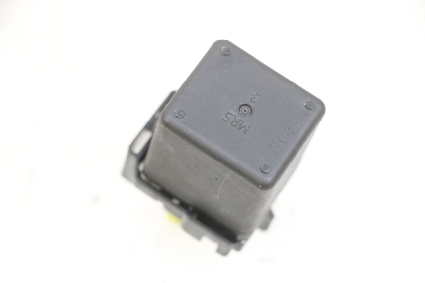 photo de STARTER RELAY YAMAHA TRICITY 300 (2020 - 2024) - Technical close-up