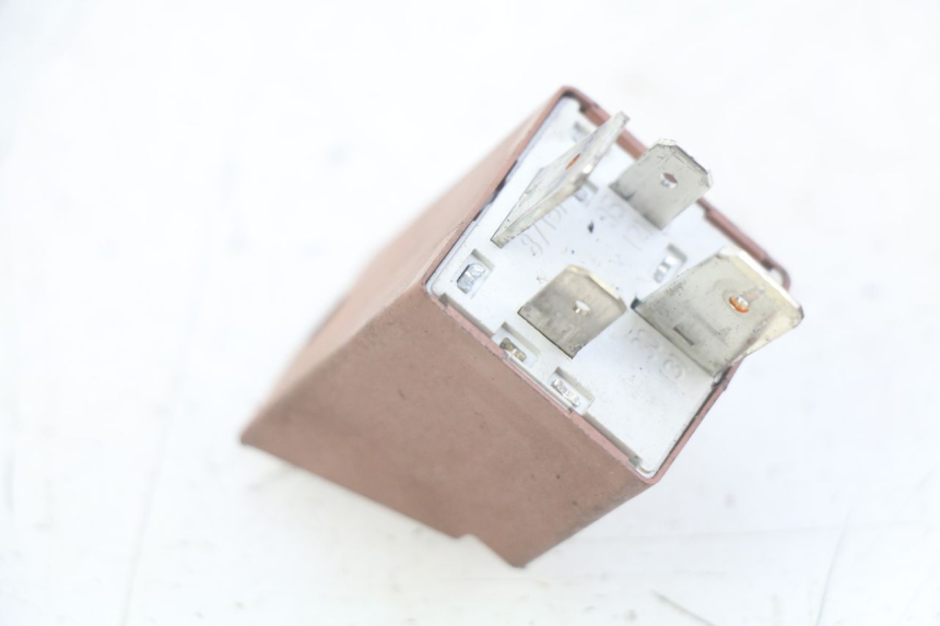 photo de STARTER RELAY PIAGGIO VESPA PRIMAVERA 2T 50 (2013 - 2018)