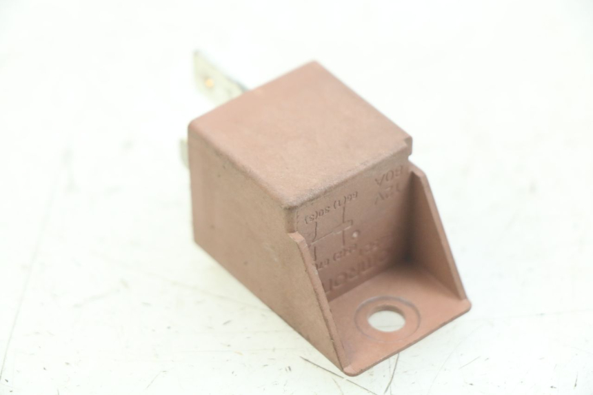 photo de STARTER RELAY PIAGGIO VESPA PRIMAVERA 2T 50 (2013 - 2018)