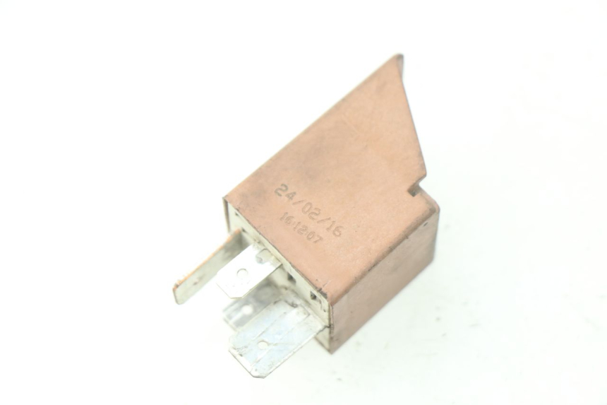 photo de STARTER RELAY PIAGGIO VESPA SPRINT 2T 50 (2014 - 2018)