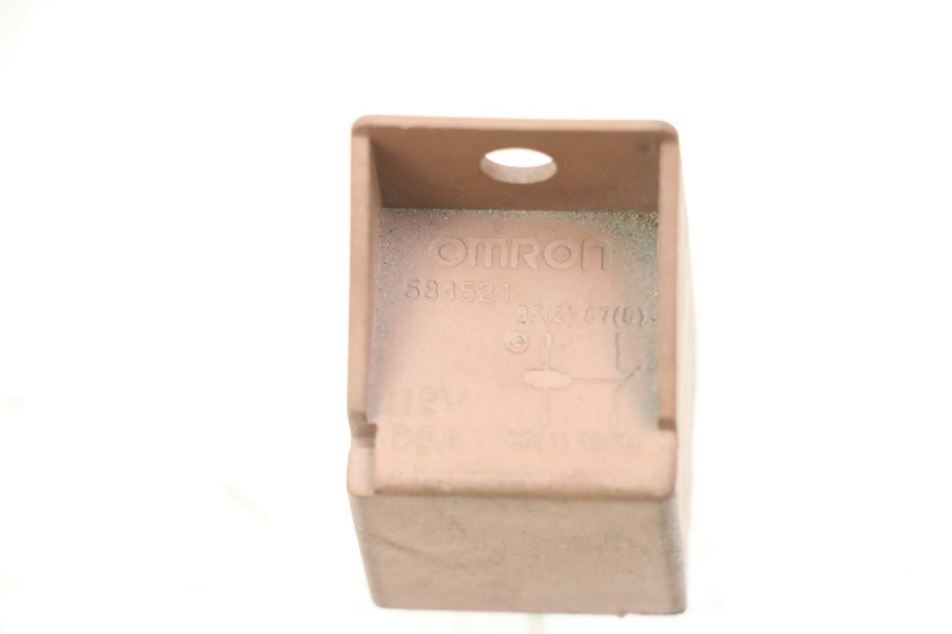 photo de STARTER RELAY PIAGGIO XEVO - X EVO 125 (2007 - 2016) - Component detail