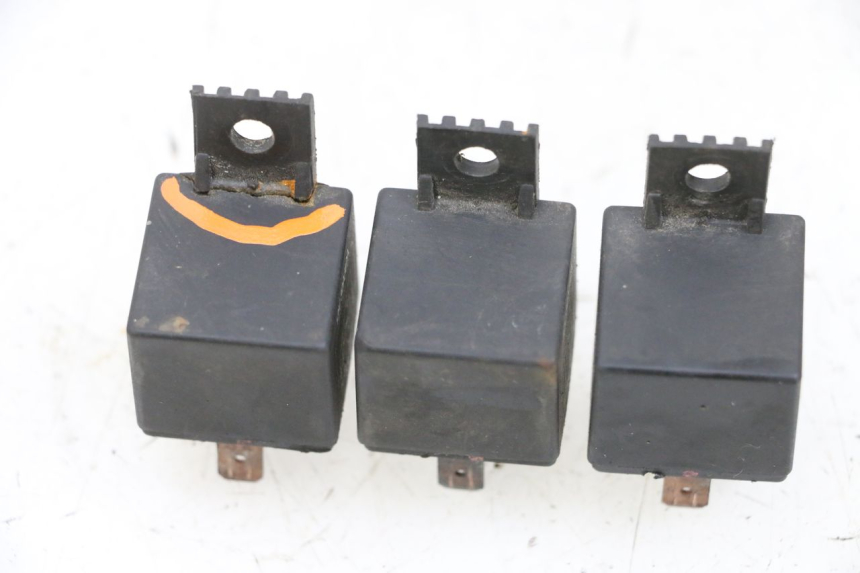 photo de RELAY ADIVA AD3 300 (2014 - 2020)