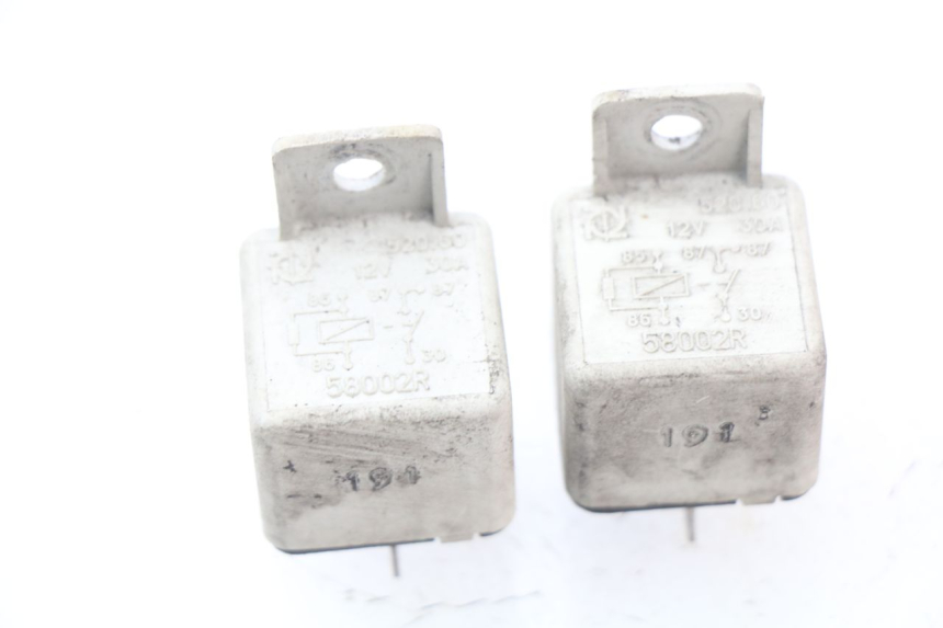 photo de RELAY PIAGGIO BEVERLY 125 (1998 - 2005)