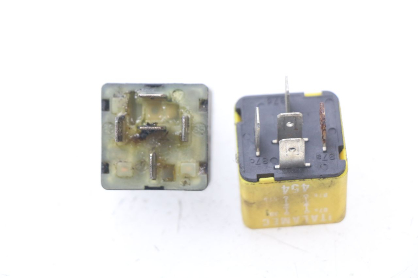 photo de RELAY PIAGGIO BEVERLY 500 (2003 - 2007) - Component detail