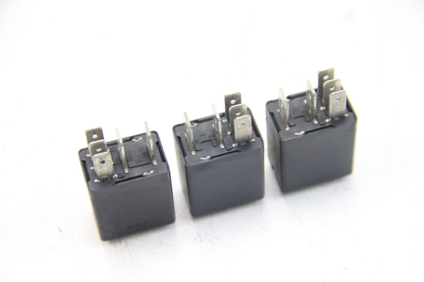 photo de ELECTRICAL RELAY PIAGGIO BEVERLY 125 (2010 - 2015)