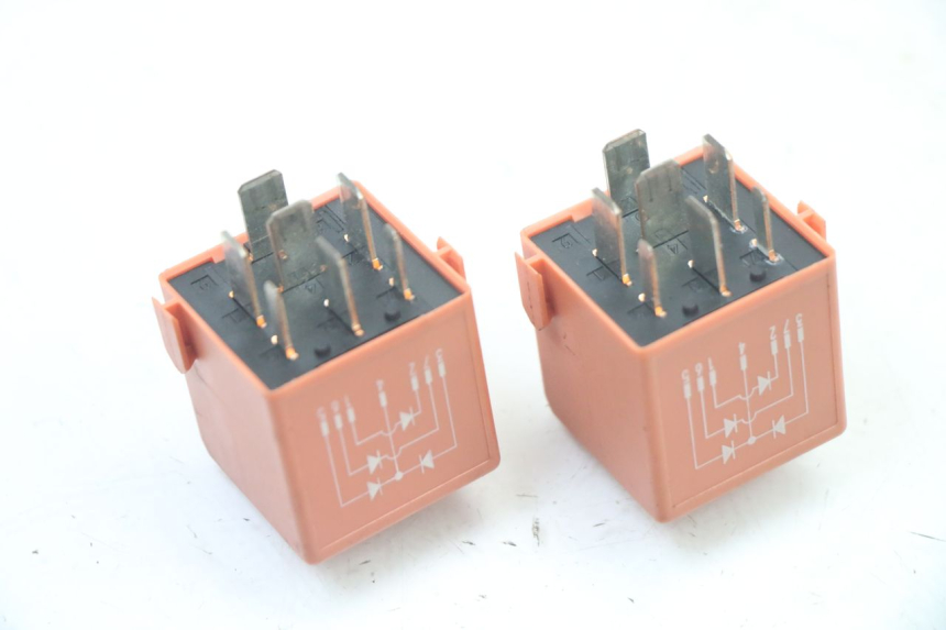 photo de ELECTRICAL RELAY BMW C1 125 (2000 - 2003)