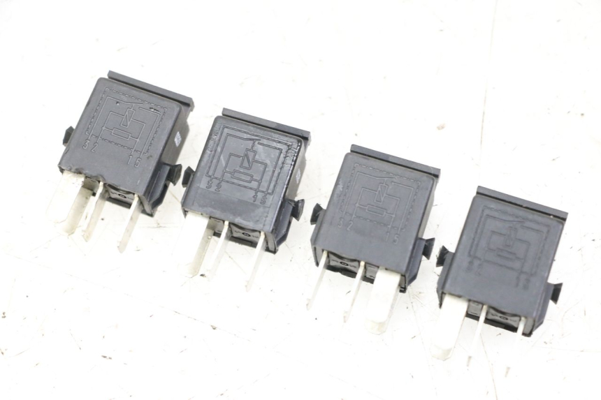 photo de ELECTRICAL RELAY BMW C1 125 (2000 - 2003)