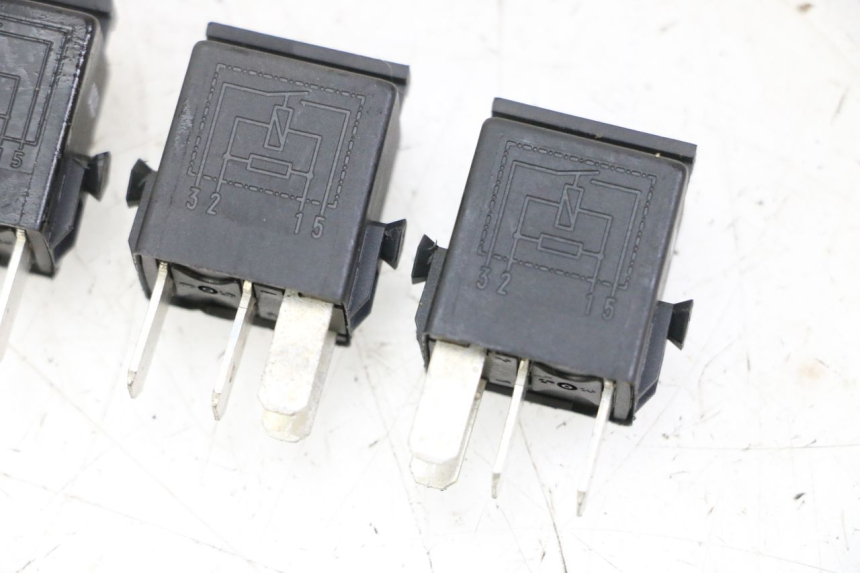 photo de ELECTRICAL RELAY BMW C1 125 (2000 - 2003)