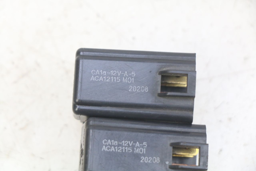 photo de ELECTRICAL RELAY SUZUKI BURGMAN 650 (2002 - 2004)