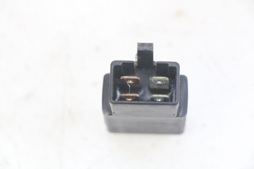 photo de ELECTRICAL RELAY HONDA CBR F SC25 1000 (1989 - 1992)