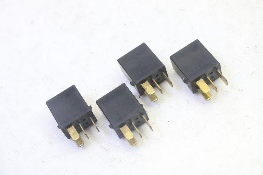 photo de ELECTRIC RELAY HONDA FES S-WING SWING ABS 125 (2007 - 2015)