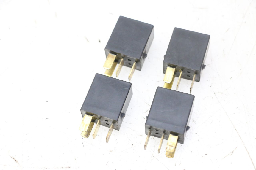 photo de ELECTRIC RELAY HONDA FES S-WING SWING ABS 125 (2007 - 2015)