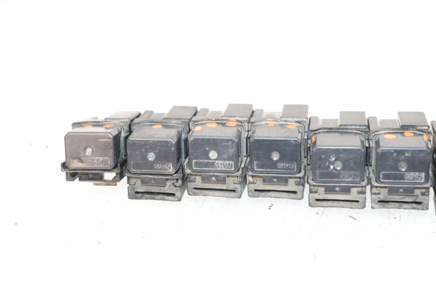 photo de ELECTRICAL RELAY YAMAHA FJR ABS 1300 (2006 - 2012) - Alternative perspective