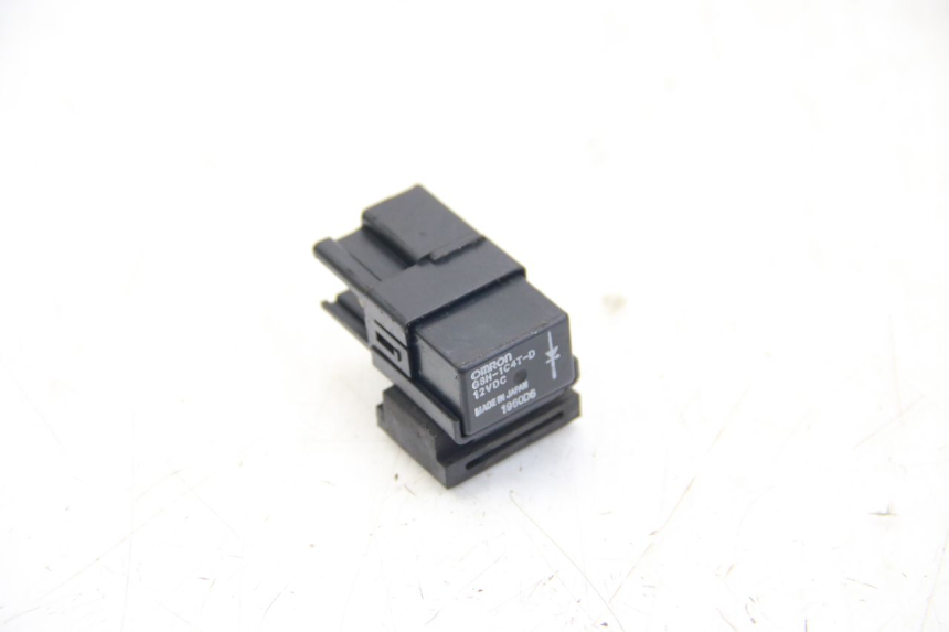 photo de RELAY YAMAHA FZS FAZER 600 (2001 - 2003)