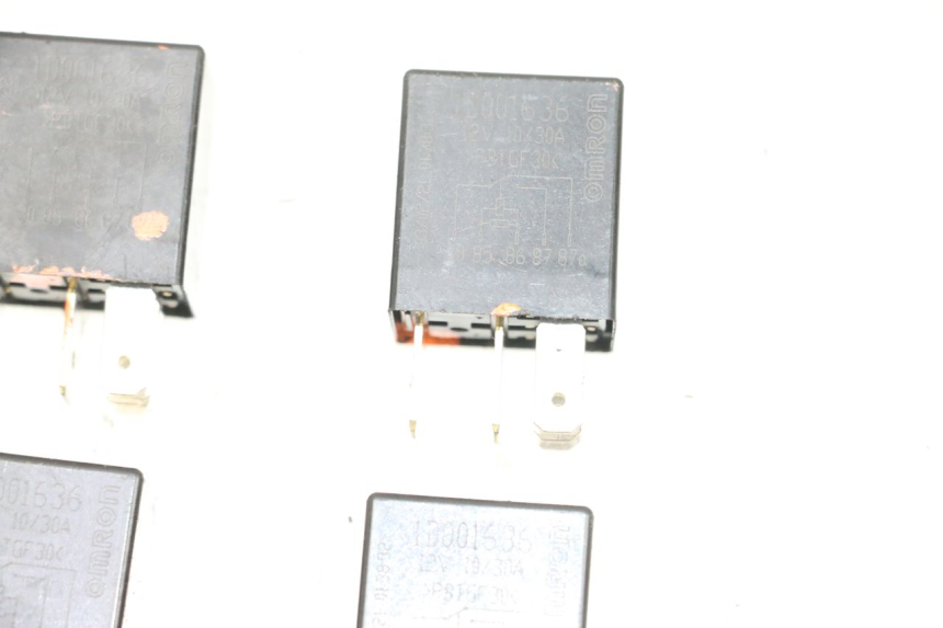 photo de RELAY PIAGGIO MP3 HPE 300 (2019 - 2026) - Technical close-up