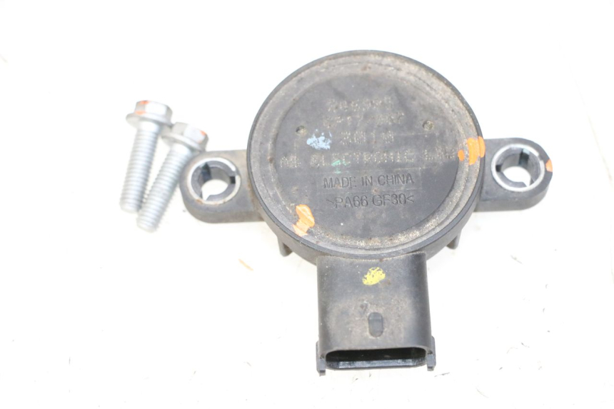 photo de ELECTRICAL RELAY PIAGGIO MP3 LT 300 (2010 - 2016) - Zoom on usage condition