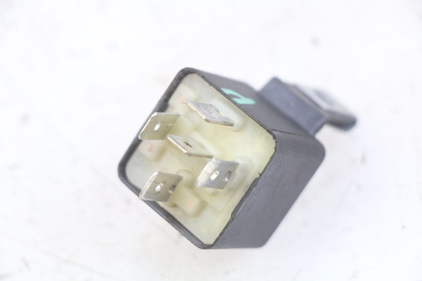 photo de ELECTRICAL RELAY PIAGGIO FLY 4T 50 (2013 - 2017)