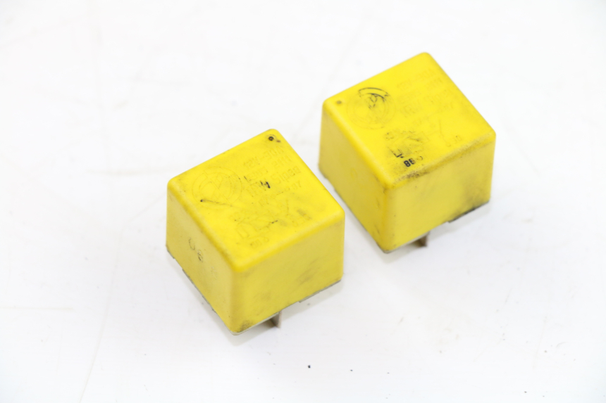 photo de ELECTRICAL RELAY PIAGGIO MP3 125 (2006 - 2014)