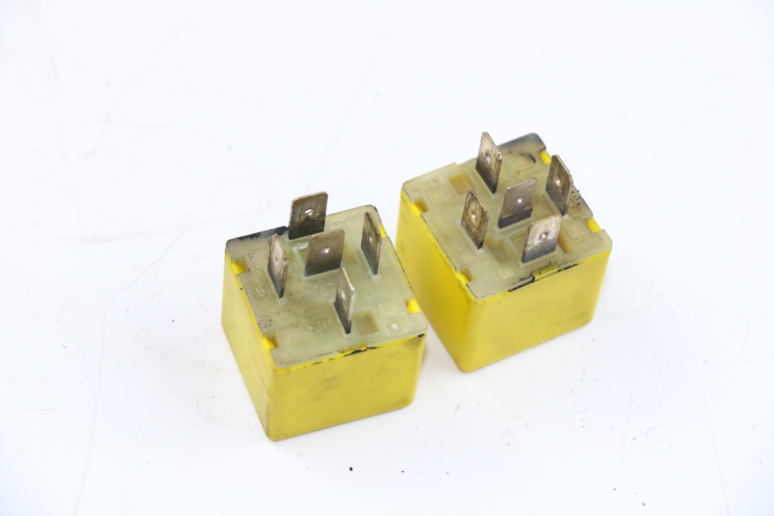 photo de ELECTRICAL RELAY PIAGGIO MP3 125 (2006 - 2014)