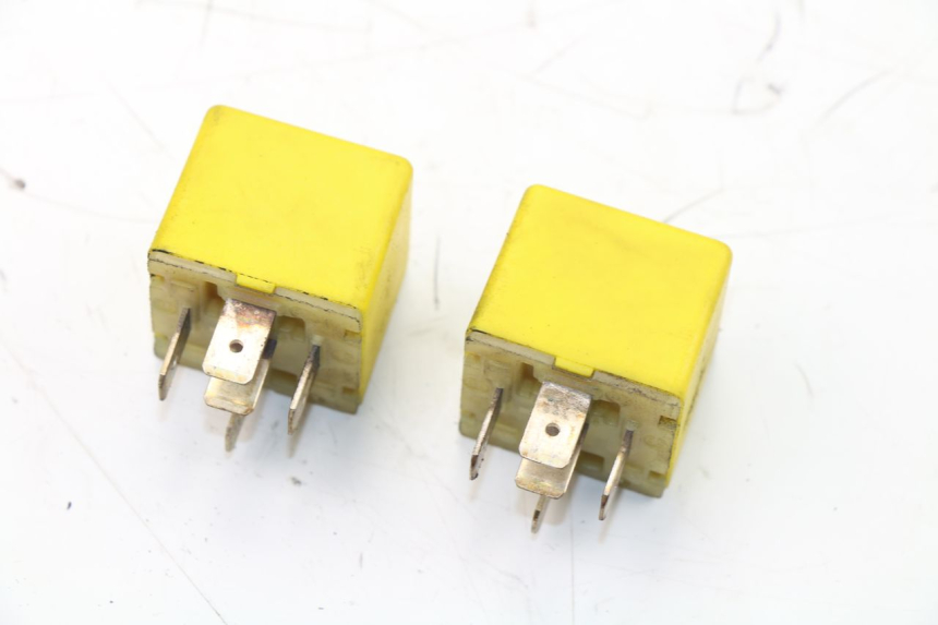 photo de ELECTRICAL RELAY PIAGGIO MP3 125 (2006 - 2014)