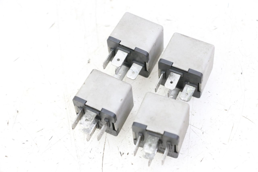 photo de ELECTRICAL RELAY PIAGGIO MP3 LT 400 (2007 - 2012)