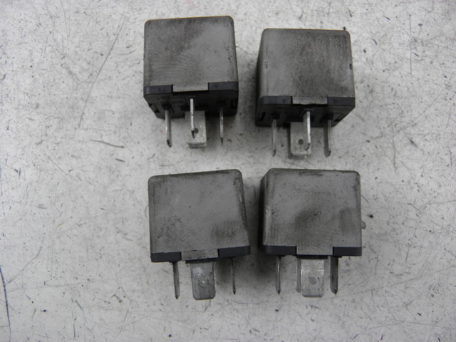 photo de ELECTRICAL RELAY PIAGGIO MP3 LT 300 (2010 - 2016)