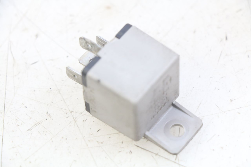 photo de ELECTRIC RELAY PIAGGIO XEVO - X EVO 125 (2007 - 2016)