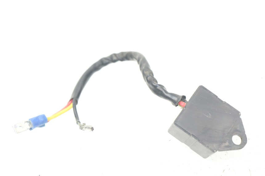 photo de ELECTRIC RELAY YAMAHA SR 125 (1982 - 2003)