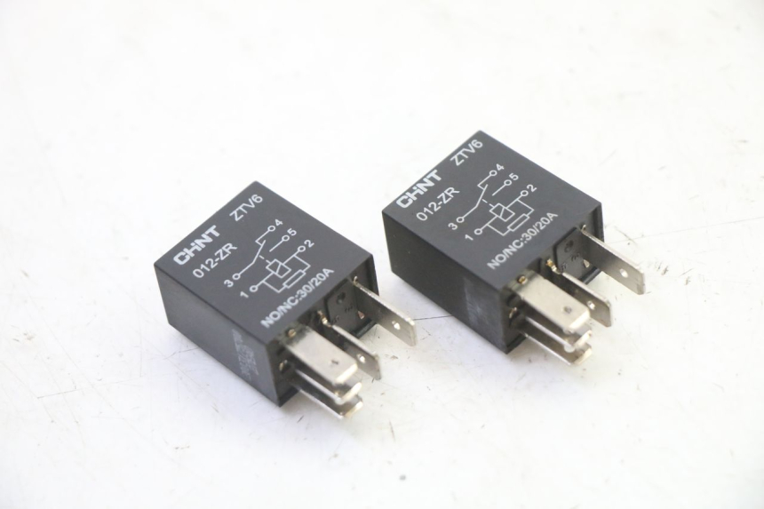 photo de RELAY PEUGEOT STREETZONE I NAKED 2T 50 (2018 - 2020)